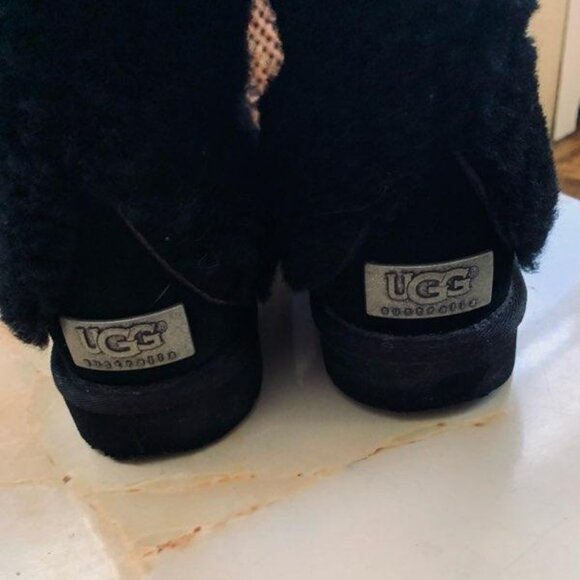 Ugg Patten Boots - Picture 7 of 12